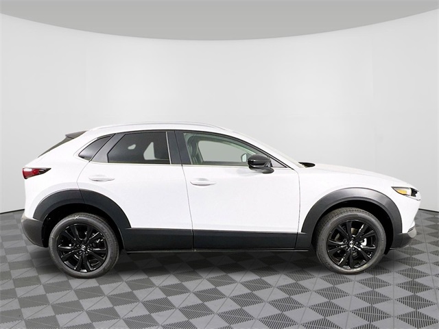 Vehicle image 4 of 34