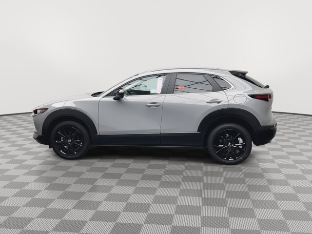 Vehicle image 9 of 32