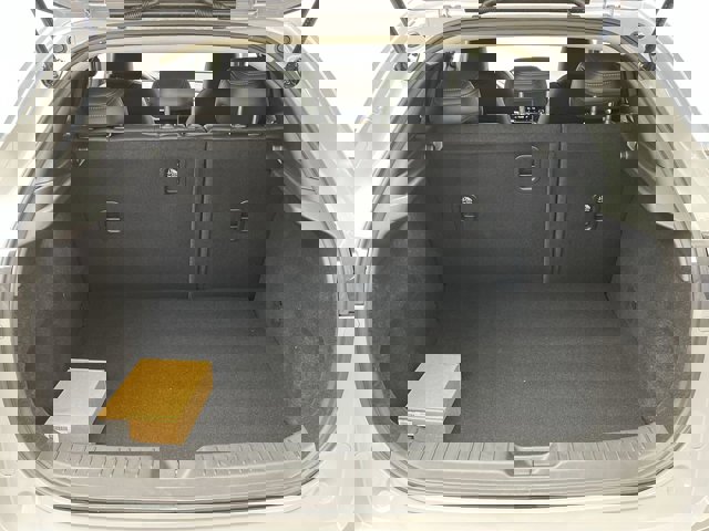 Vehicle image 12 of 32