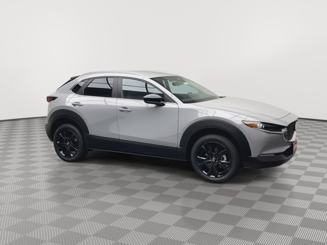 Vehicle image 3 of 32