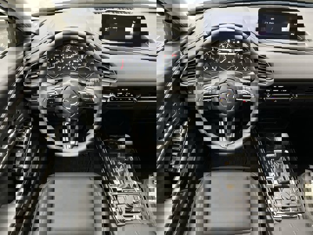 Vehicle image 16 of 32