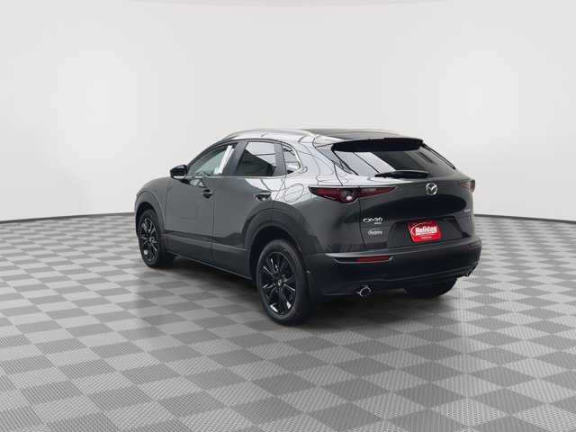 Vehicle image 8 of 32