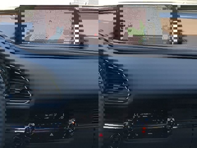Vehicle image 17 of 29