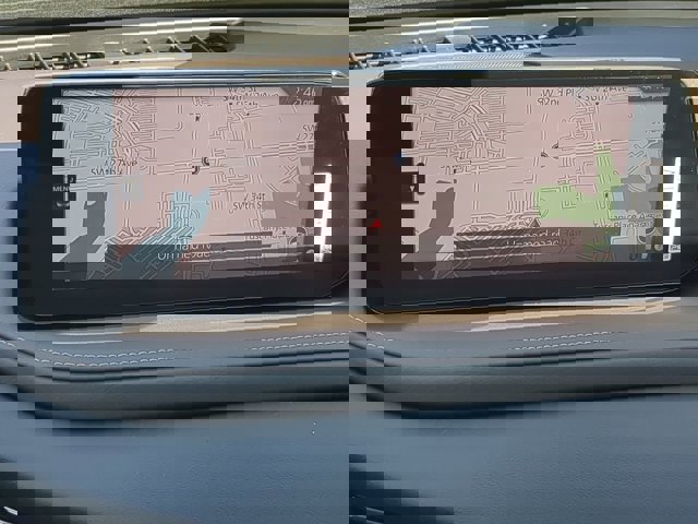 Vehicle image 21 of 29