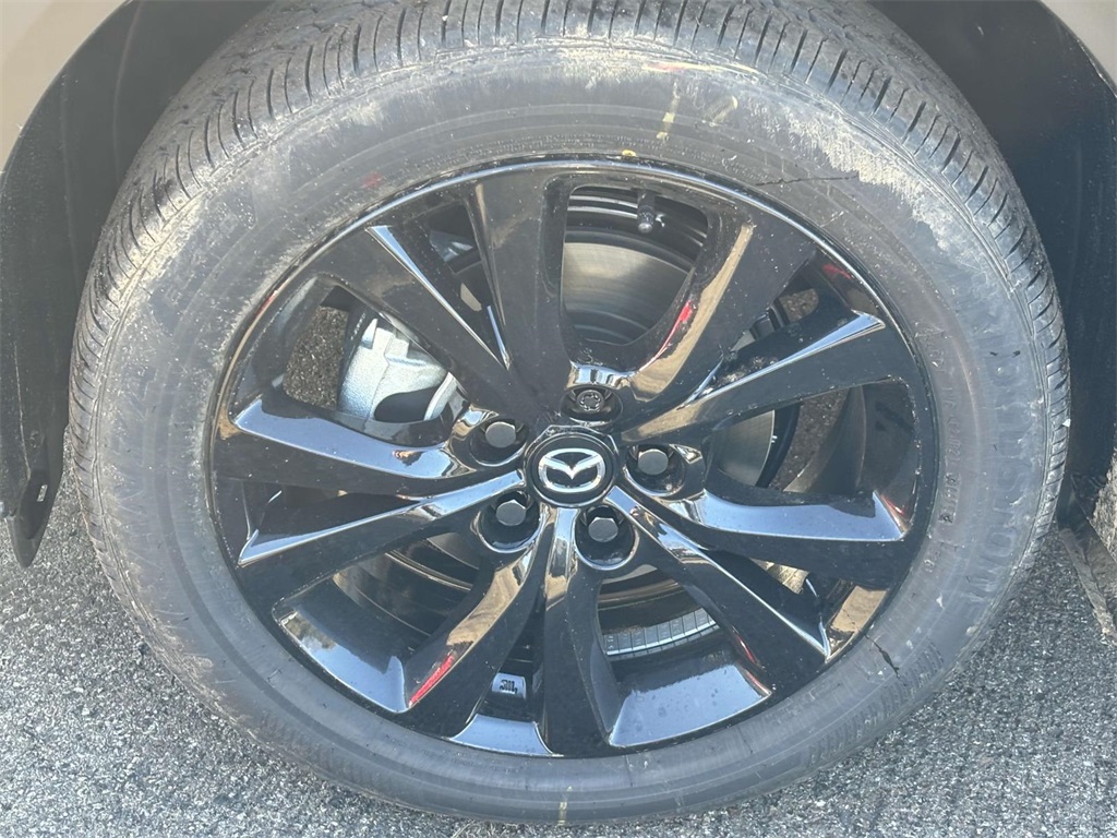 Vehicle image 7 of 35
