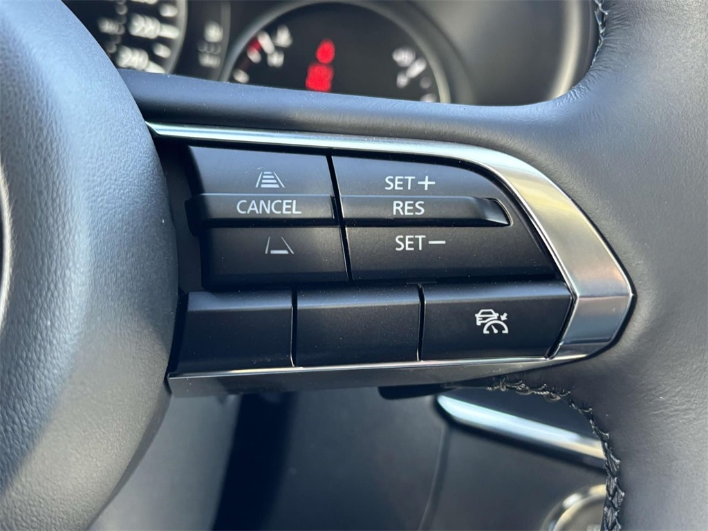 Vehicle image 18 of 35