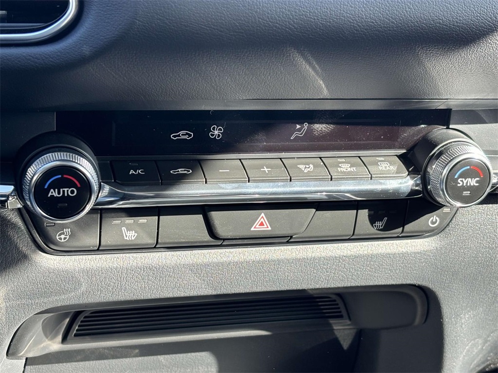 Vehicle image 23 of 35