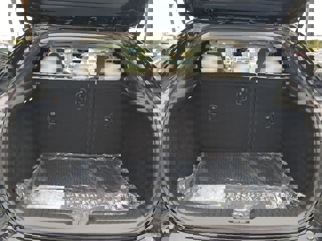 Vehicle image 12 of 29