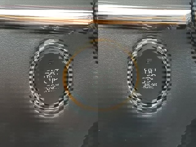 Vehicle image 27 of 28