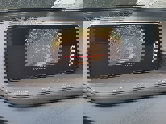 Vehicle image 19 of 28