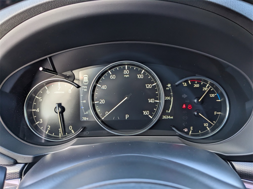 Vehicle image 22 of 40