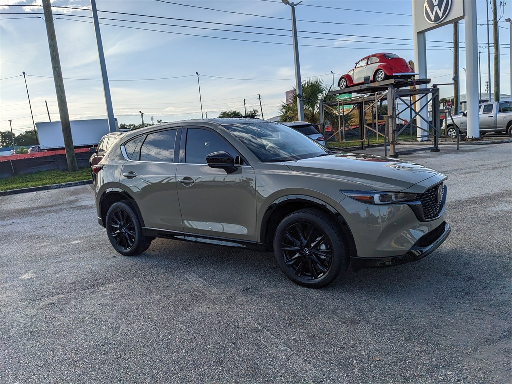Vehicle image 5 of 40