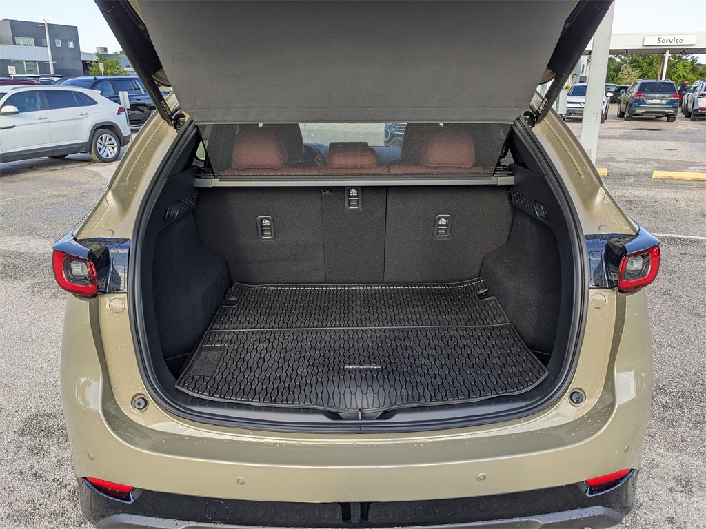 Vehicle image 11 of 40