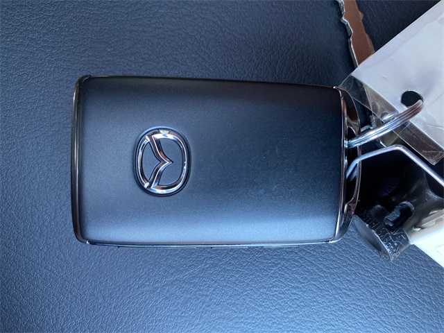 Vehicle image 27 of 30