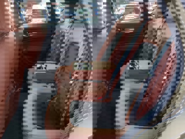 Vehicle image 12 of 29