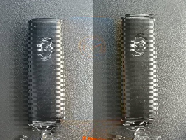 Vehicle image 22 of 29