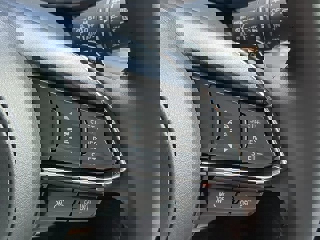 Vehicle image 26 of 29