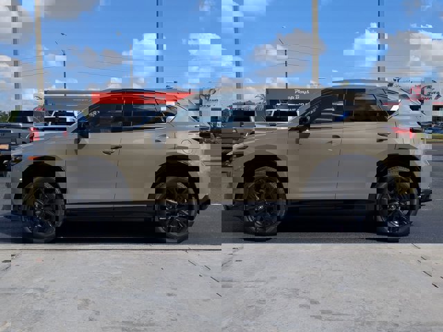 Vehicle image 9 of 29