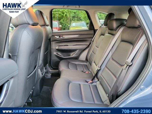 2025 Mazda CX-5 2.5 S Carbon Edition Image 13 of 38