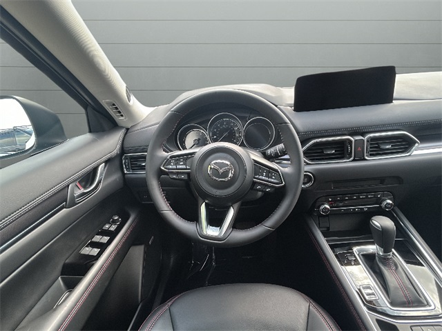 2025 Mazda CX-5 2.5 S Carbon Edition Image 16 of 35