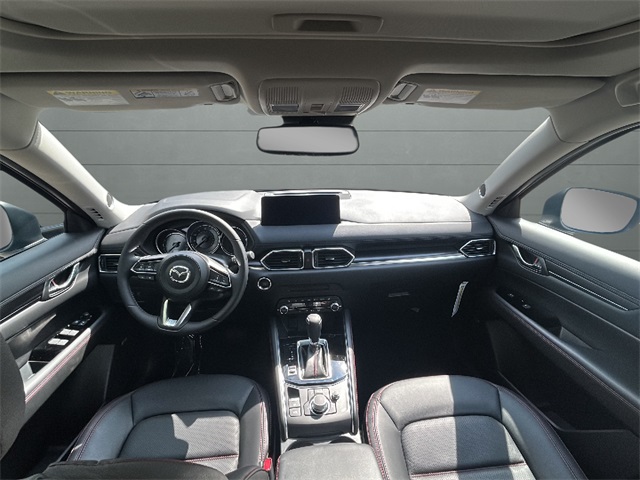 2025 Mazda CX-5 2.5 S Carbon Edition Image 14 of 35