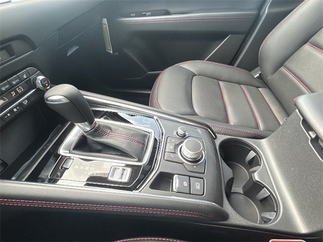 2025 Mazda CX-5 2.5 S Carbon Edition Image 24 of 35