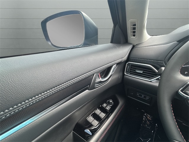 2025 Mazda CX-5 2.5 S Carbon Edition Image 29 of 35