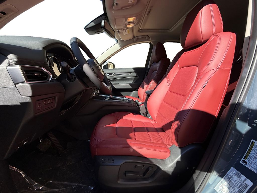 2025 Mazda CX-5 2.5 S Carbon Edition Image 12 of 26