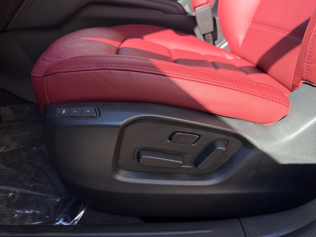2025 Mazda CX-5 2.5 S Carbon Edition Image 22 of 26