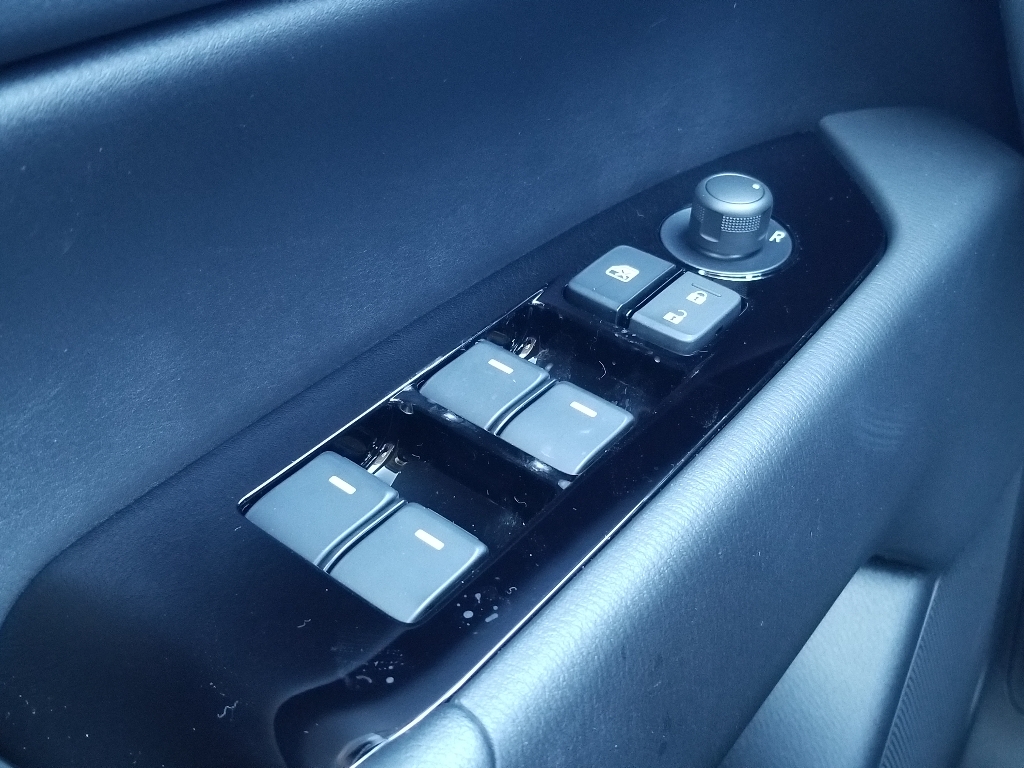 Vehicle image 15 of 16