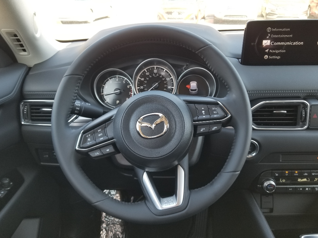 Vehicle image 11 of 16