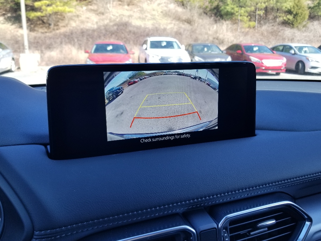Vehicle image 12 of 16