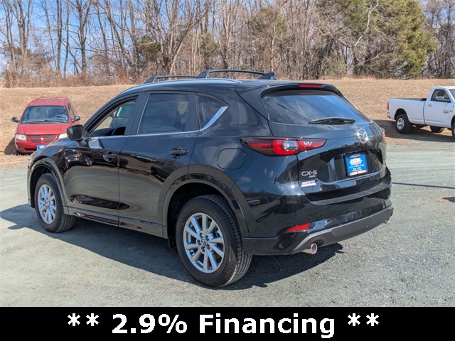 Vehicle image 4 of 7