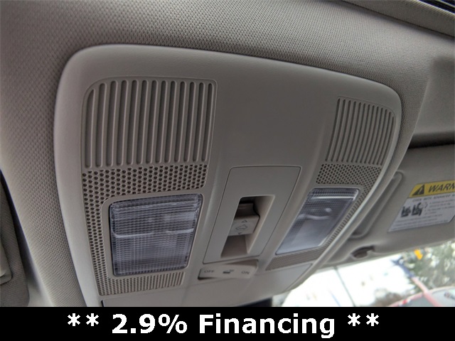 Vehicle image 6 of 9