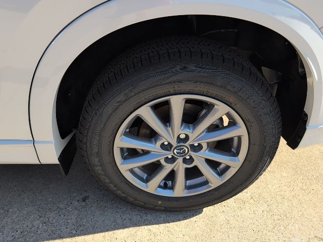 2025 Mazda CX-5 2.5 S Preferred Package Image 9 of 34