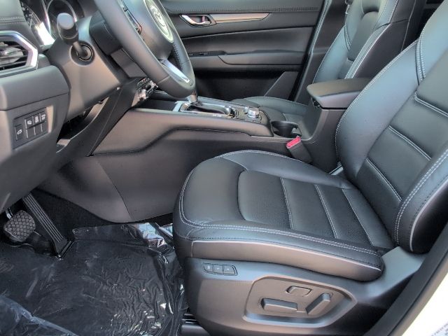 2025 Mazda CX-5 2.5 S Preferred Package Image 12 of 34