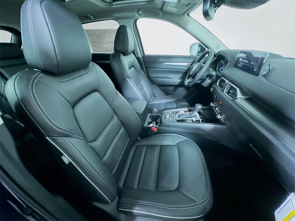 2025 Mazda CX-5 2.5 S Preferred Package Image 12 of 31