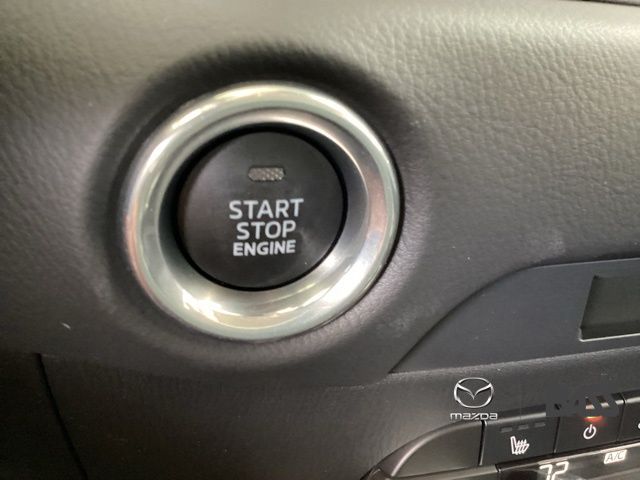 2025 Mazda CX-5 2.5 S Preferred Package Image 30 of 33