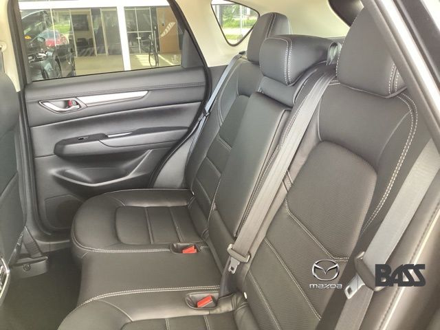 2025 Mazda CX-5 2.5 S Preferred Package Image 9 of 33