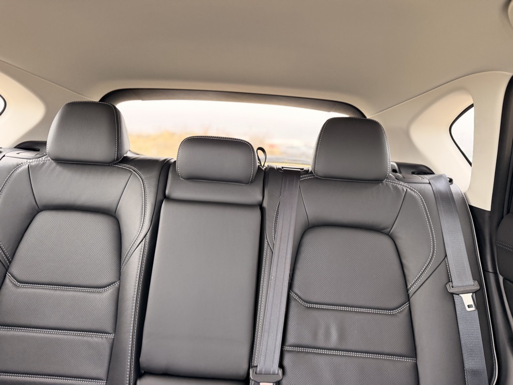 2025 Mazda CX-5 2.5 S Preferred Package Image 9 of 10