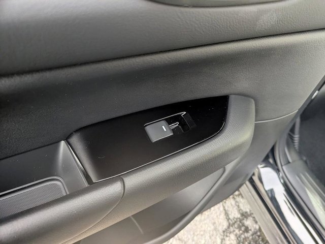 2025 Mazda CX-5 2.5 S Preferred Package Image 25 of 37