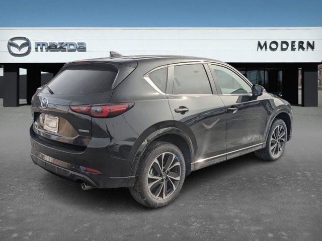 2025 Mazda CX-5 2.5 S Preferred Package Image 5 of 37