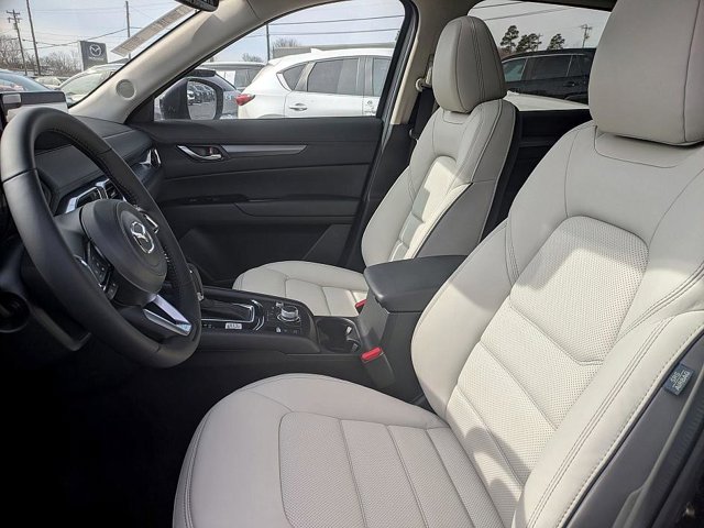 2025 Mazda CX-5 2.5 S Preferred Package Image 14 of 37