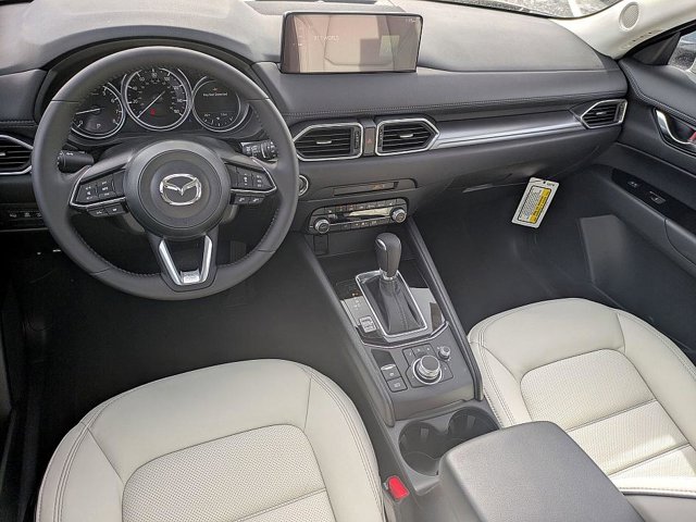 2025 Mazda CX-5 2.5 S Preferred Package Image 16 of 37