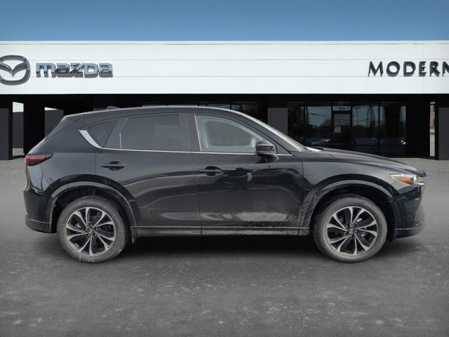 2025 Mazda CX-5 2.5 S Preferred Package Image 4 of 37