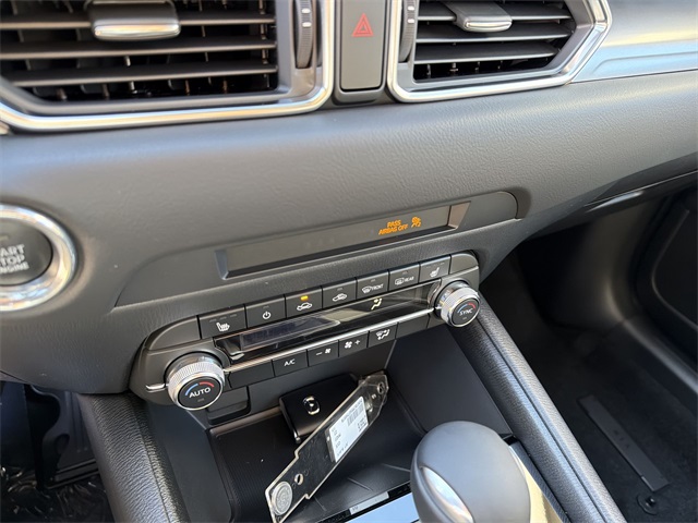 2025 Mazda CX-5 2.5 S Preferred Package Image 26 of 28