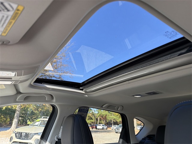 2025 Mazda CX-5 2.5 S Preferred Package Image 18 of 28