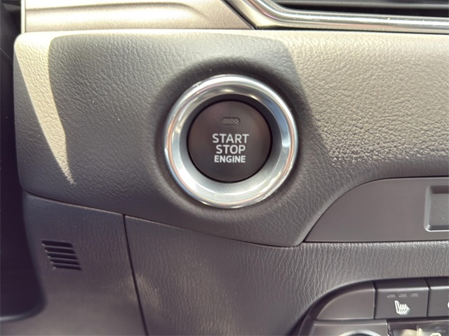 Vehicle image 28 of 36