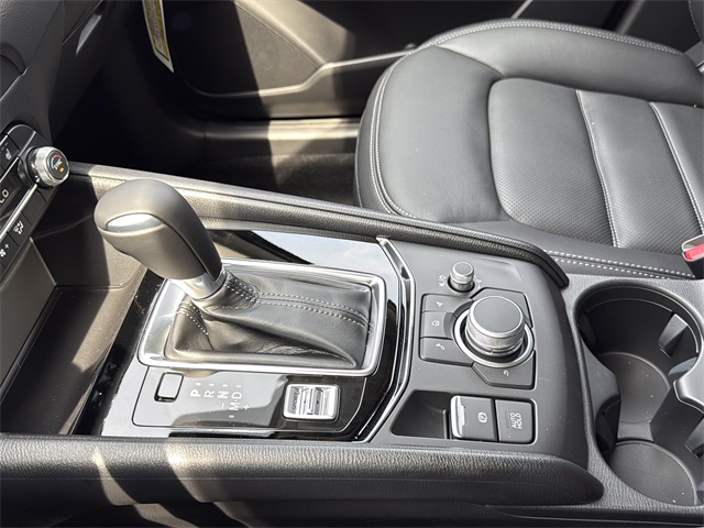 Vehicle image 24 of 36