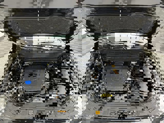 Vehicle image 10 of 41